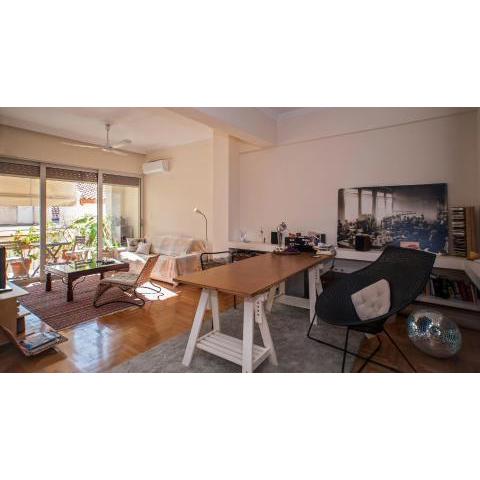 2 BEDROOM APARTMENT AT THE HISTORICAL CENTER, VIEW TO ACROPOLIS