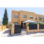 797 Holiday Rentals - Adosado para 6 a 1 min de la playa Carihuela