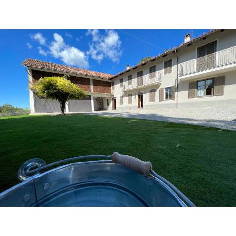 Al Laghetto La Morra