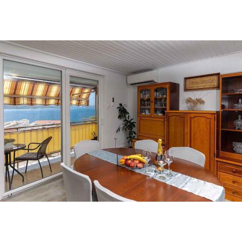 Apartment in Crikvenica 42244