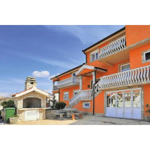 Apartments NEVENKA, Vir