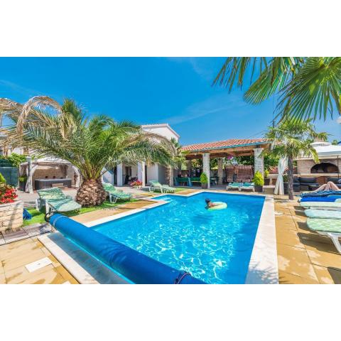 Apartments Tomo - open pool