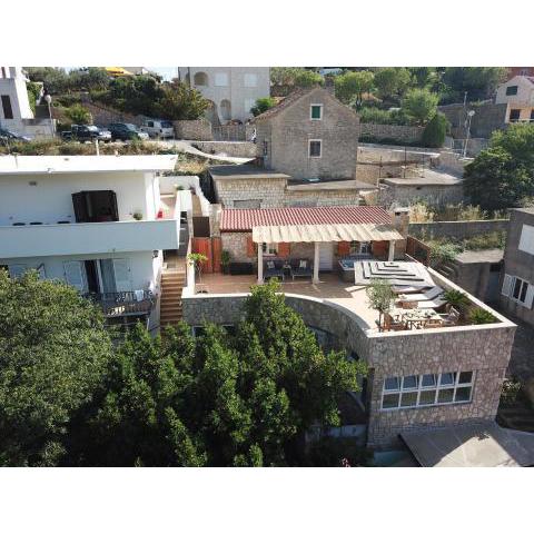 Apartments with a parking space Hvar - 15460