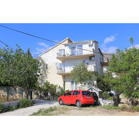 Apartments with a parking space Podstrana, Split - 17053