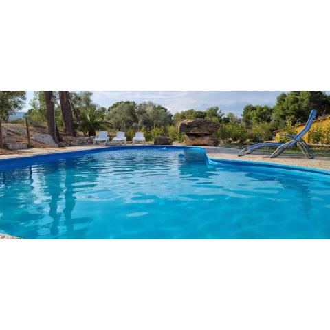 Casa con vistas, piscina y animales de granja, LA CASETA