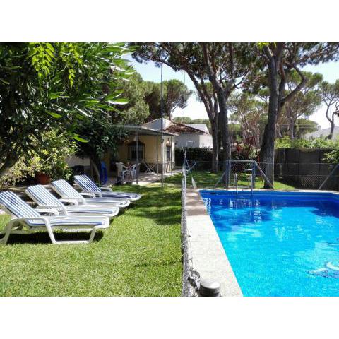 Chalet con piscina Rana verde