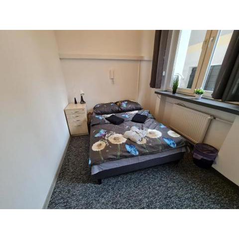 Fantastic - J7 Room E