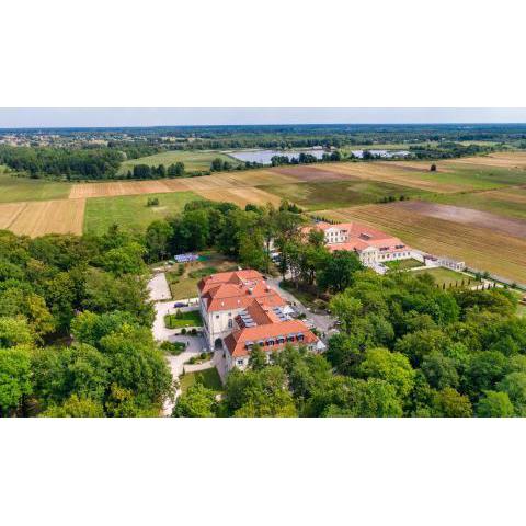 Hotel Pałac Alexandrinum