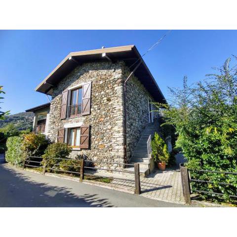 Locazione Turistica Cottage al Lago-1