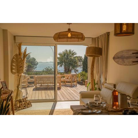 Logement vue mer splendide - situé à 50 mètres du bord de mer et 2 minutes des plages - Bandolina