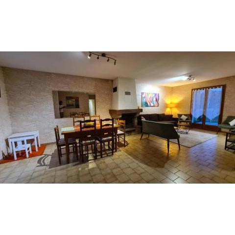 Maison chaleureuse avec charme d'ancien