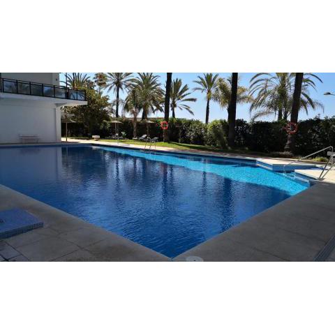 Skol 420C by Completely Marbella