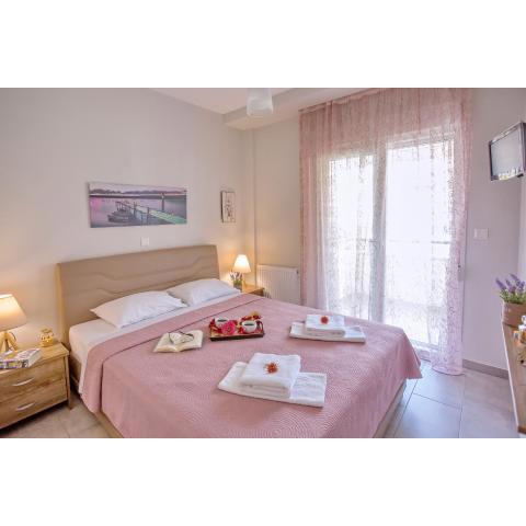 Sun & Sea Luxury Apartment