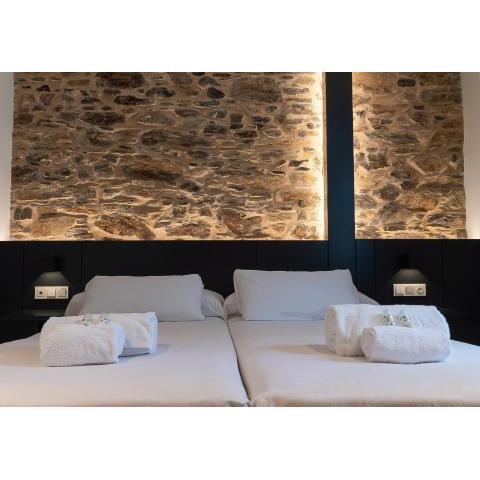 Ultreia Seven Rooms by Adeloló