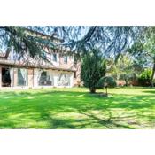 Uriel Suite Apartment