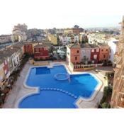 Valencia, ideally located 3bed-2bath apart.Few mints walk from beach,pool,shop.