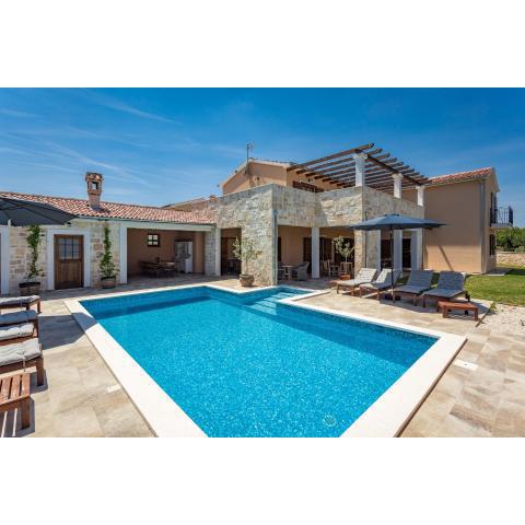 Villa Cirka for 14 persons