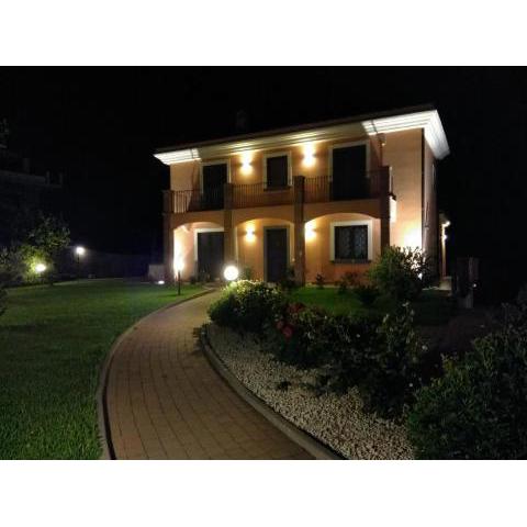 Villa Feluchia Tra Il Mare E Il Vulcano