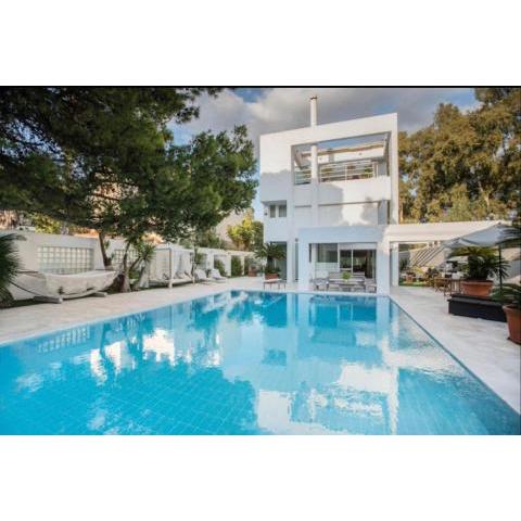 Villa Vouliagmeni - Attiki